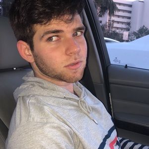 Meet your Posher, Corey